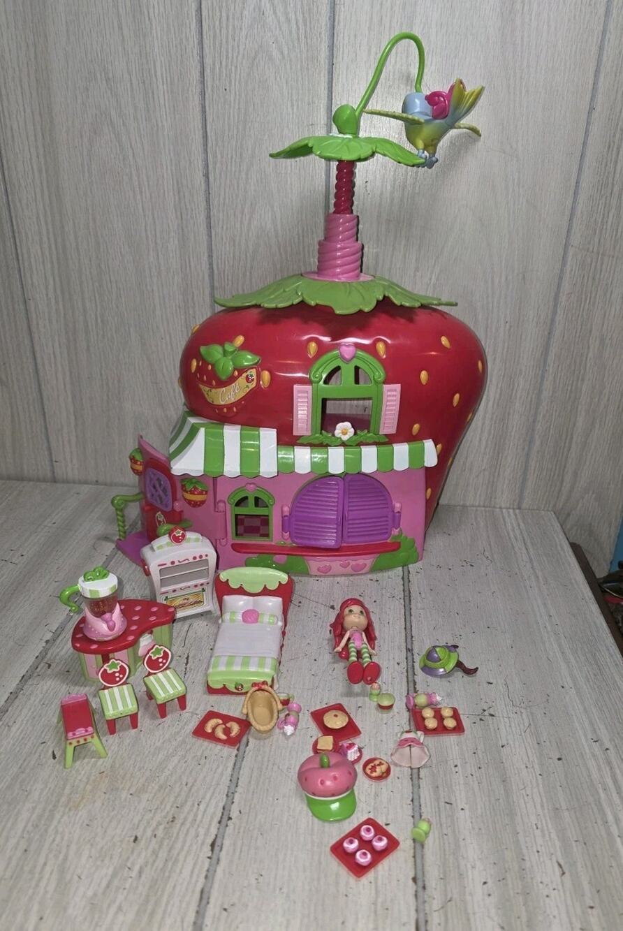 Strawberry Shortcake Berry Café With Accessories Play Set Everything Pictured